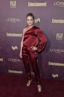 Jennifer Morrison feet photo thumbnail