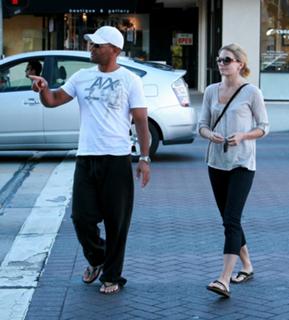 Jennifer Morrison feet photo thumbnail