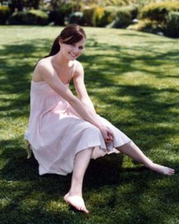Jennifer Morrison feet photo thumbnail