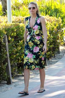 Jennifer Morrison feet photo thumbnail