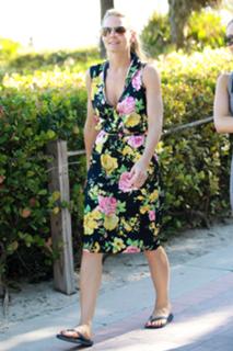 Jennifer Morrison feet photo thumbnail