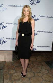 Jennifer Morrison feet photo thumbnail