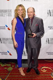 Jennifer Nettles feet photo thumbnail