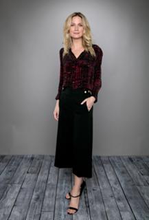 Jennifer Nettles feet photo thumbnail