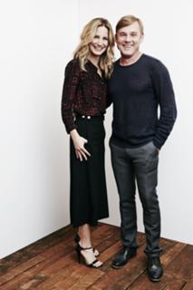 Jennifer Nettles feet photo thumbnail