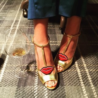 Jennifer Nettles feet photo thumbnail