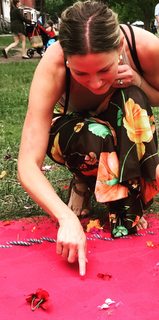 Jennifer Nettles feet photo thumbnail