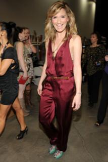 Jennifer Nettles feet photo thumbnail