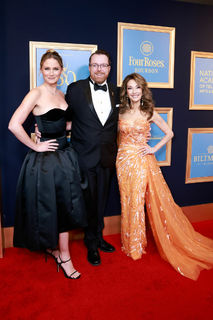 Jennifer Nettles feet photo thumbnail