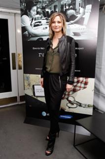 Jennifer Nettles feet photo thumbnail