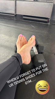 Jennifer O'Dell feet photo thumbnail