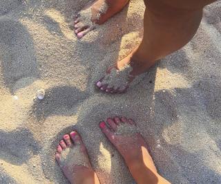 Jennifer Reyna feet photo 1