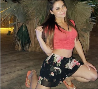 Jennifer Reyna feet photo 8