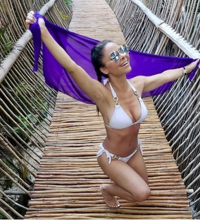 Jennifer Reyna feet photo 16