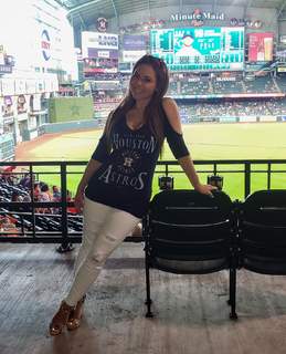 Jennifer Reyna feet photo 9
