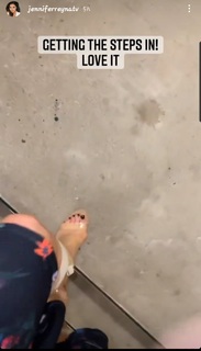 Jennifer Reyna feet photo 6
