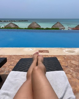 Jennifer Reyna feet photo 7