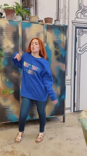 Jennifer Stone feet photo thumbnail