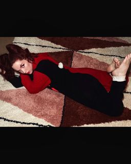 Jennifer Stone feet photo 3