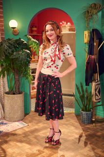 Jennifer Stone feet photo 1