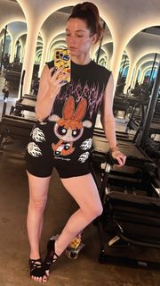 Jennifer Stone feet photo 1
