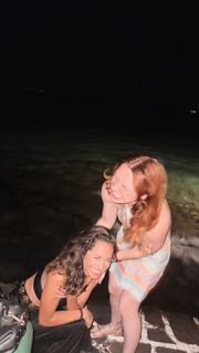 Jennifer Stone feet photo 3