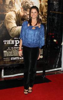 Jennifer Taylor feet photo thumbnail