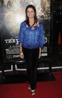 Jennifer Taylor feet photo thumbnail