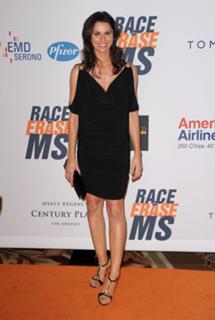 Jennifer Taylor feet photo thumbnail