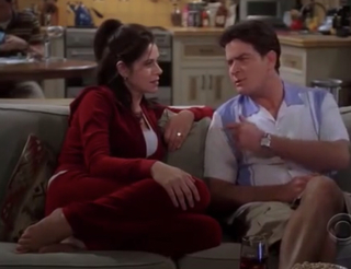 Jennifer Taylor feet photo thumbnail