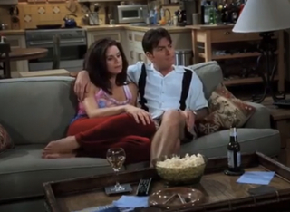 Jennifer Taylor feet photo thumbnail