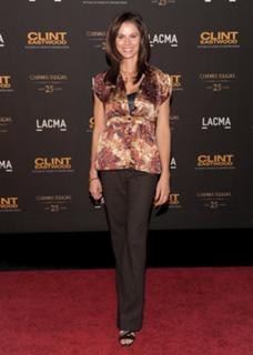 Jennifer Taylor feet photo thumbnail