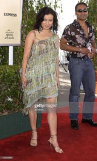 Jennifer Tilly feet photo thumbnail