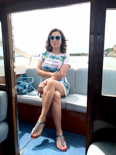 Jennifer Tilly feet photo thumbnail