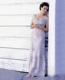 Jennifer Tilly feet photo thumbnail