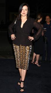 Jennifer Tilly feet photo thumbnail