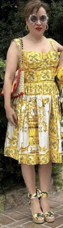 Jennifer Tilly feet photo thumbnail