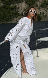 Jennifer Tilly feet photo thumbnail