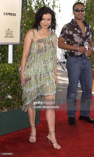 Jennifer Tilly feet photo 9