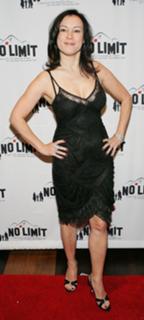 Jennifer Tilly feet photo thumbnail