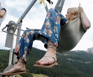 Jennifer Ulrich feet photo 18