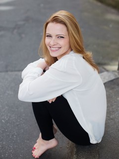 Jennifer Ulrich feet photo 15