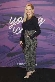 Jennifer Ulrich feet photo 2