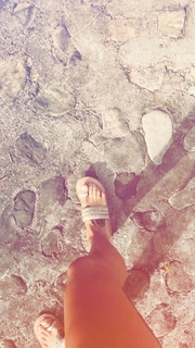 Jennifer Weist feet photo 2