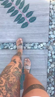 Jennifer Weist feet photo 1