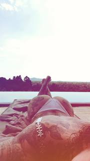 Jennifer Weist feet photo 2