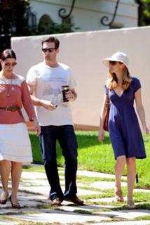 Jennifer Westfeldt feet photo 8