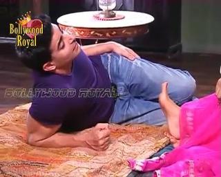 Jennifer Winget feet photo thumbnail