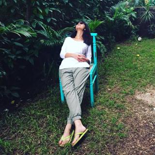 Jennifer Winget feet photo thumbnail