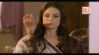 Jennifer Winget feet photo thumbnail